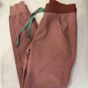 Figs Mauve Joggers with Teal Drawstring